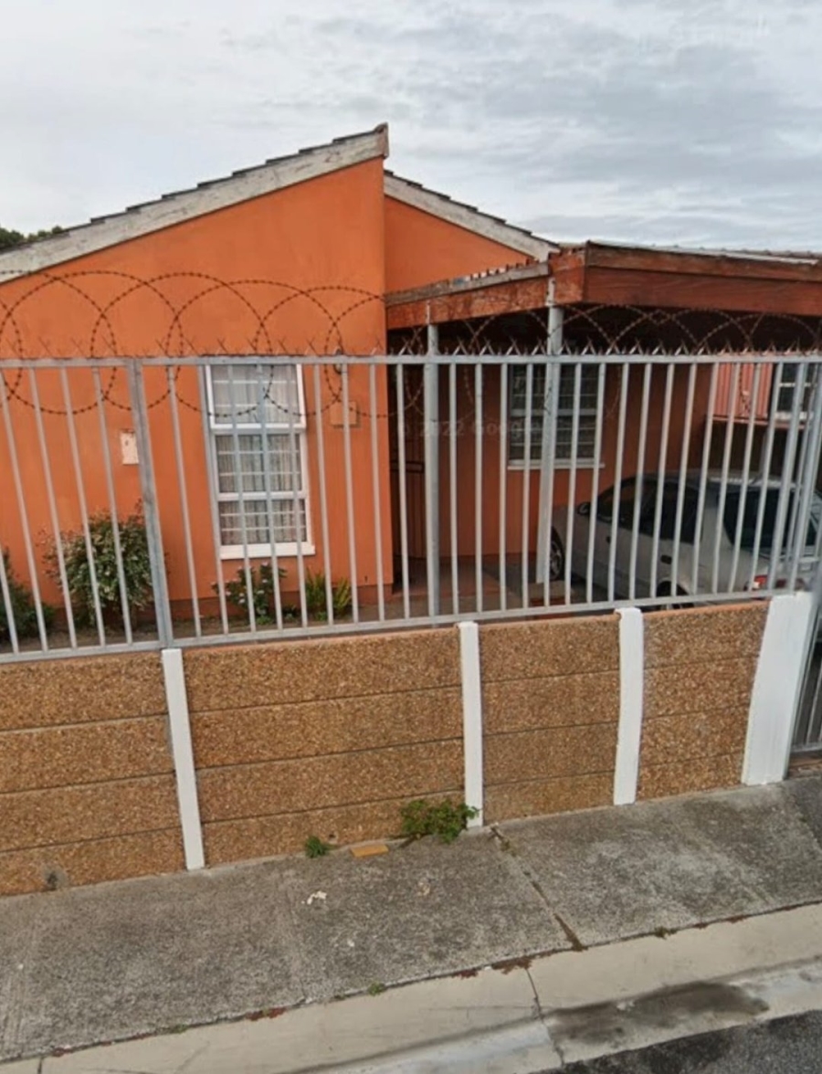  Bedroom Property for Sale in Portlands Western Cape